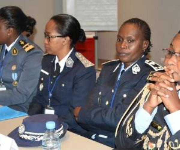 Sénégal: La Police compte 800 femmes qui avancent au même titre que les hommes (ministère Intérieur)