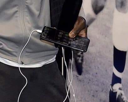 [Photos] Le téléphone de Sadio Mané qui enflamme la toile