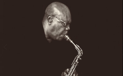 Le saxophoniste, Manu Dibango, testé positif