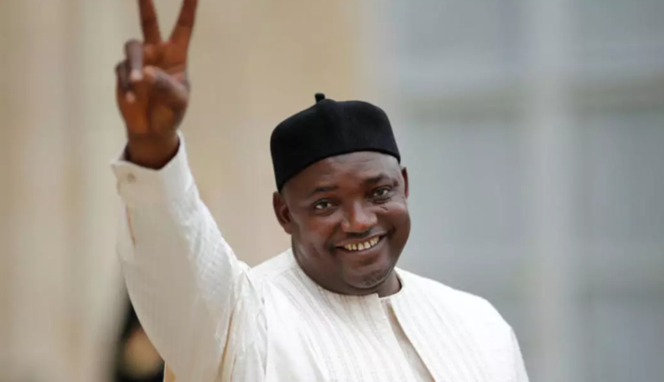 COVID-19 : Placé en quatorzaine, les résultats du test d’Adama Barrow rendus publics