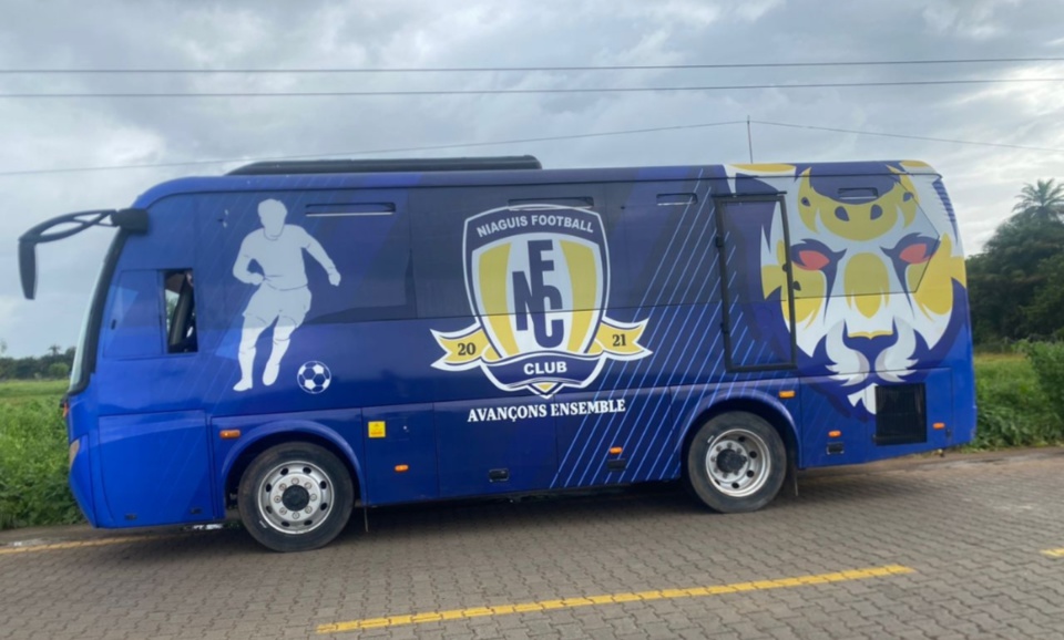 ​NIAGUIS FC ACCÉLÈRE SA MONTÉE EN PUISSANCE AVEC L'ACQUISITION D'UN NOUVEAU BUS