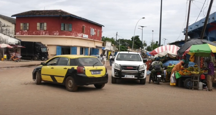 CORRUPTION AU SÉNÉGAL : LES ZIGUINCHOROIS RÉCLAMENT DES COMPTES 