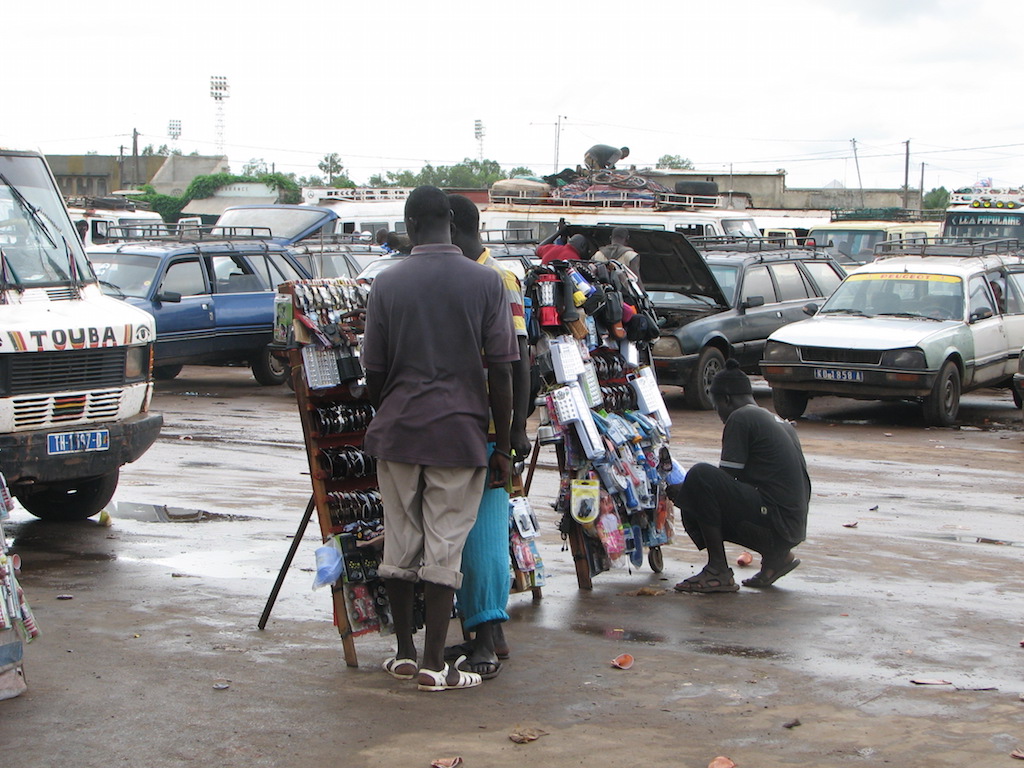 Ziguinchor/ Etat d'urgence: 150 chauffeurs coincés à la gare routiére