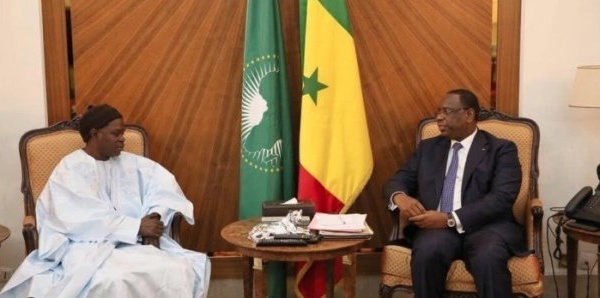 Baba Maal, Ambassadeur du Système des Nations Unis dans le cadre de la lutte contre la désertification reçu en audience par Macky Sall