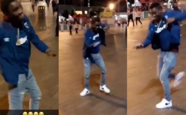 Incroyable – Les pas de danse endiablés de Wally Seck dans les rues de Paris.