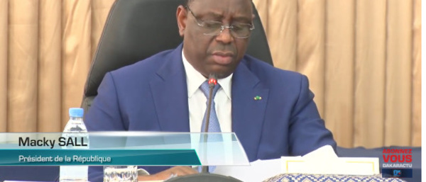 Le Conseil présidentiel qui s’est tenu ce lundi 2 mars 2020 au Palais a été un cadre pour le maître des lieux, d’annoncer quelques mesures phares. Au chapitre des mesures annoncées par Macky Sall, l’on peut citer sa volonté de réduire drastiquement