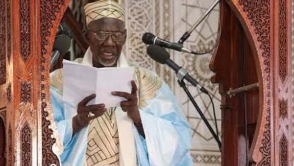 Interdictions des prières du vendredi : l’Imam de la grande mosquée de Dakar s’oppose à la mesure