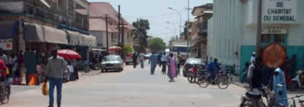 Ziguinchor: la population se confine