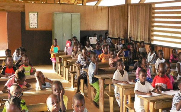 LA REPRISE DES ENSEIGNEMENTS SCOLAIRES ET UNIVERSITAIRES REPORTÉE AU 4 MAI