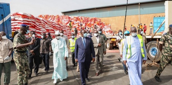 Aides alimentaires la riposte de Diop Sy : « J’ai fait éclater un deal » du collectif des transporteurs