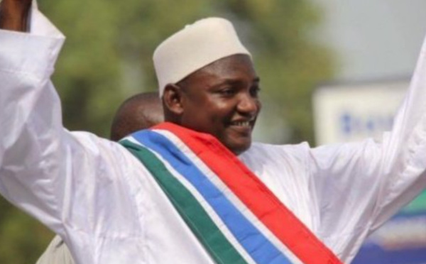 Présidentielle en Gambie : Adama Barrow réélu pour un second mandat